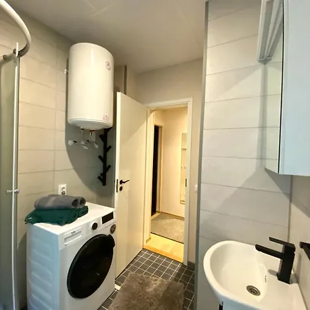 Liiva 11-3 Pesapaik, Free Parking *